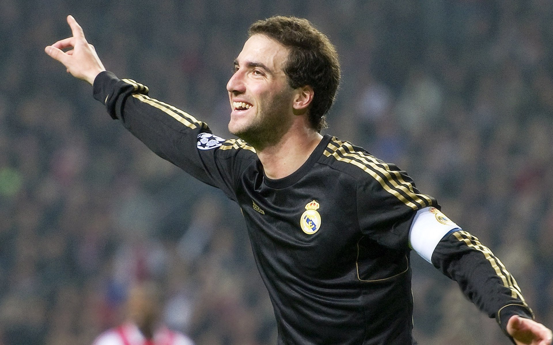 九游-巴雷特：全黑队的战略核心，凭借经验和战术眼光主导比赛走向，巴雷特合体  第1张