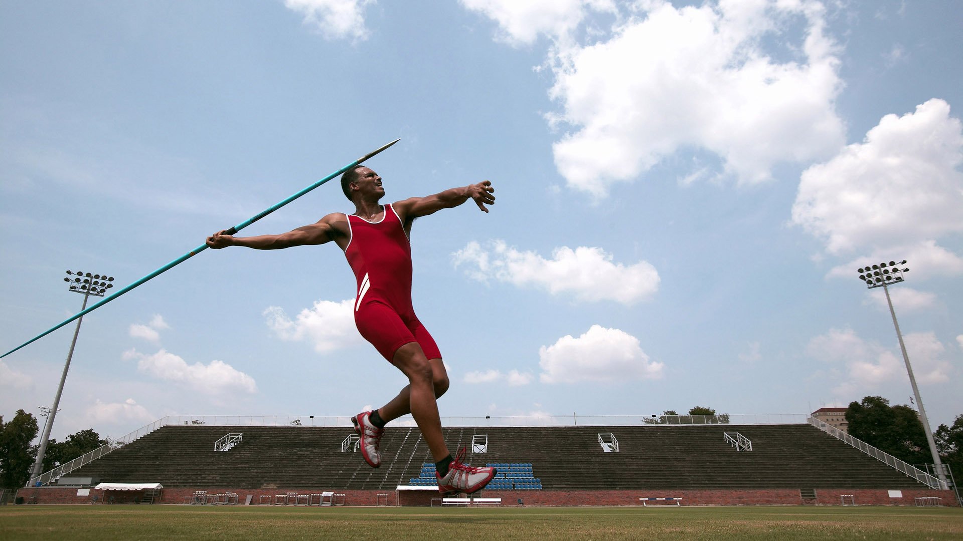九游网游官网-网球器材企业发布智能球拍新品，网球器材制造商或品牌